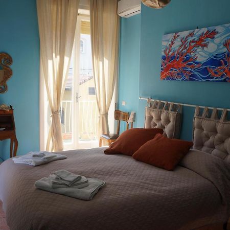 B&B Occhi Di Mare Кастелламмаре-ді-Стабія Екстер'єр фото
