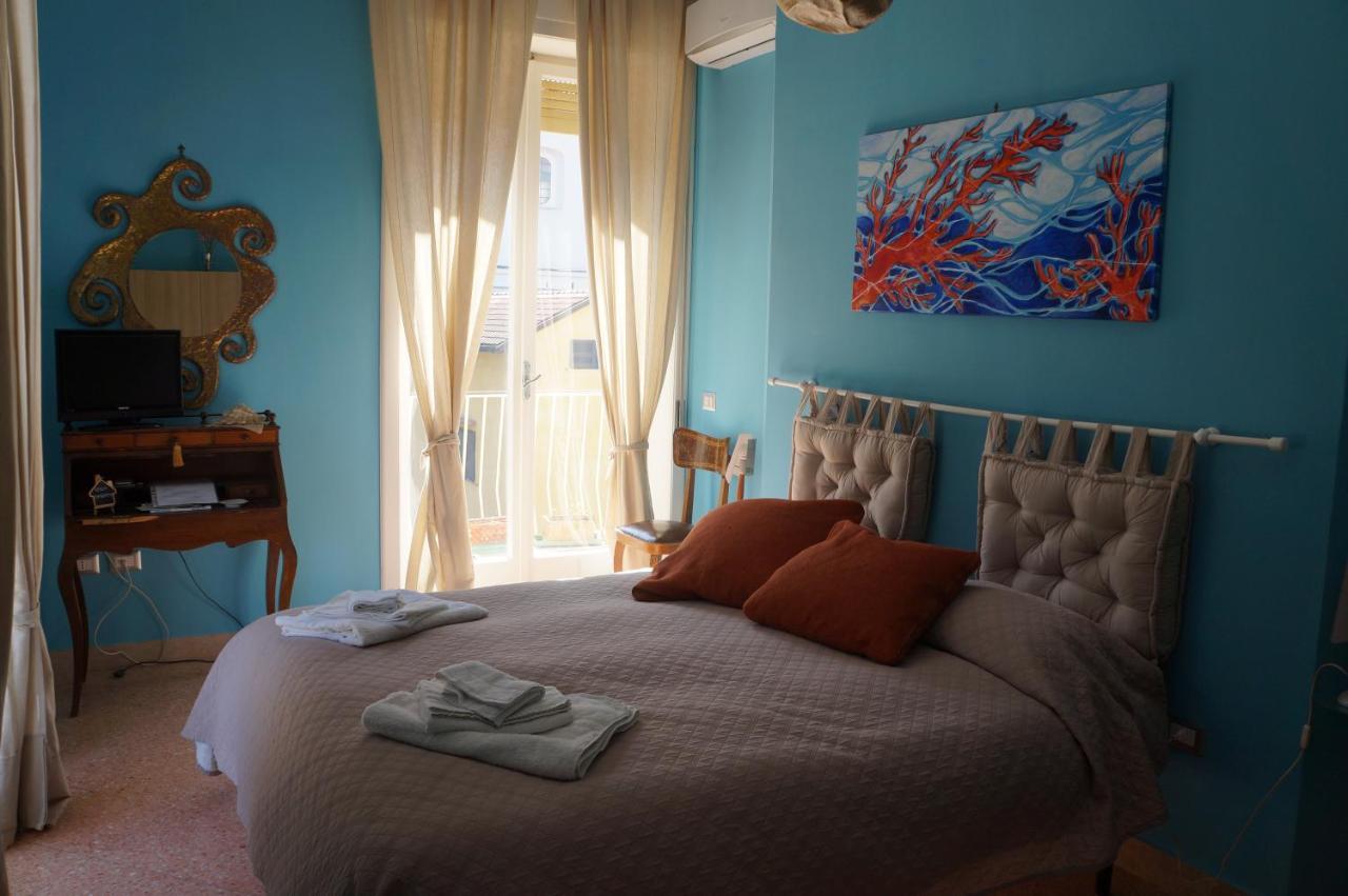 B&B Occhi Di Mare Кастелламмаре-ді-Стабія Екстер'єр фото