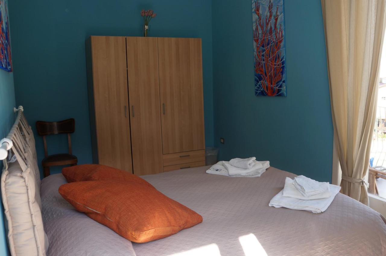 B&B Occhi Di Mare Кастелламмаре-ді-Стабія Екстер'єр фото
